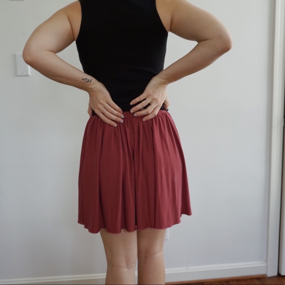 Burgundy/maroon Flowy Skirt - Picture 2 of 2